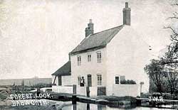 Old postcard showing Forest Lock, Babworth, on the Chesterfield Canal.