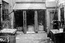 Pail closets in Parr's Yard, Carter Gate, Nottingham in 1919.