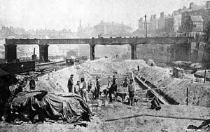 Navvies at work on the construction of Victoria Station in 1896.